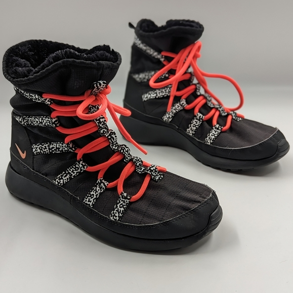 NIKE Roshe Run Black Nylon Lace Up Running Sneaker Boots Youth Sz 6 / Wmn's Sz 8 - Picture 2 of 14